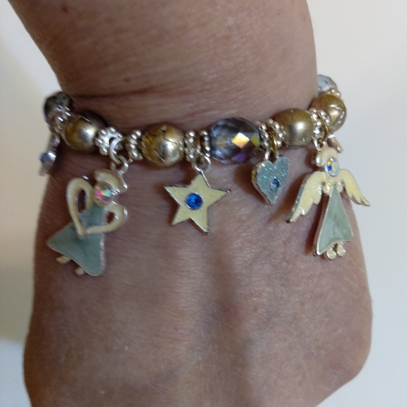 NEW Silver Tone Angels  Stars  Hearts Charm Bracelet  Holiday - Picture 5 of 5